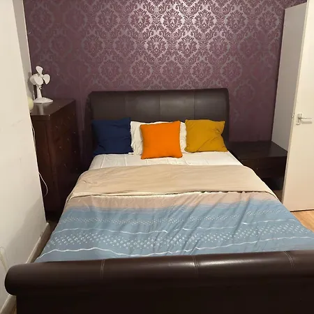 Pdmdecor House * Leeds (West Yorkshire)